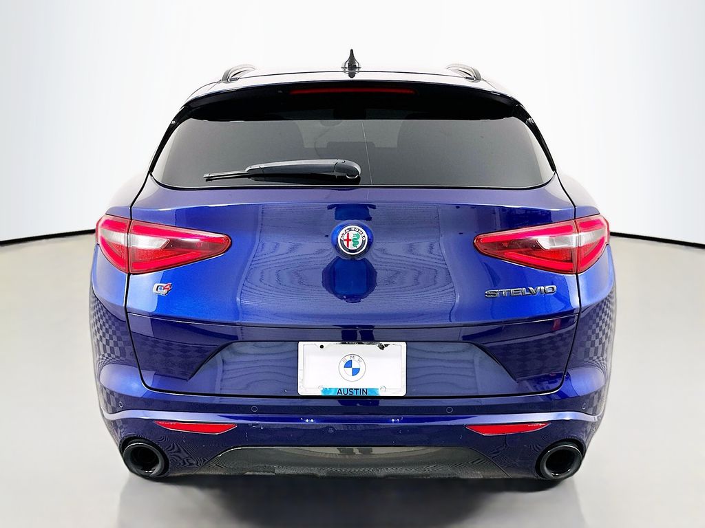 Thumbnail: 2020 Alfa Romeo Stelvio - 6
