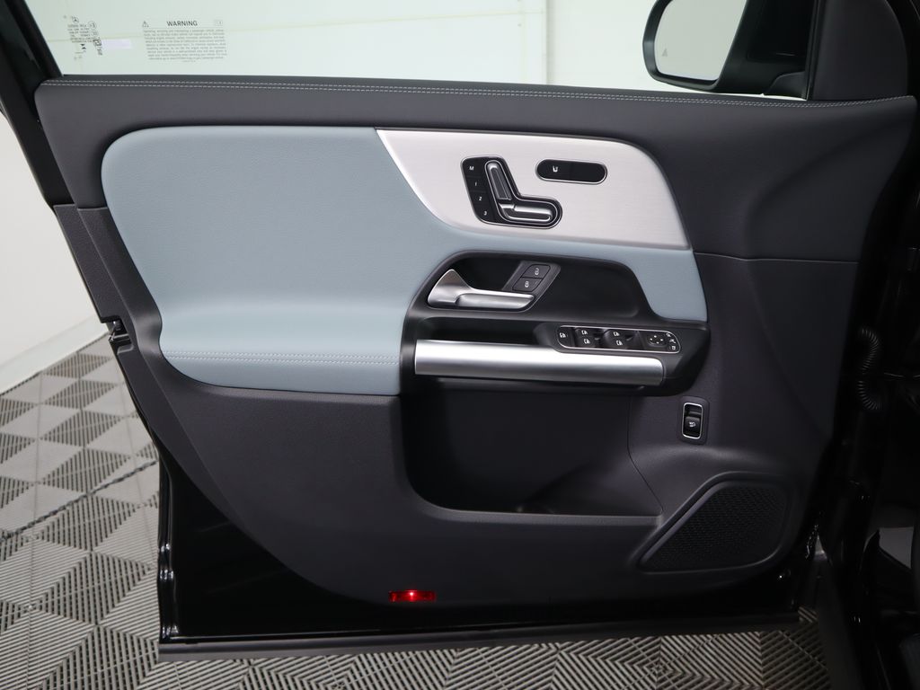 Thumbnail: 2026 Mercedes-Benz GLA - 25