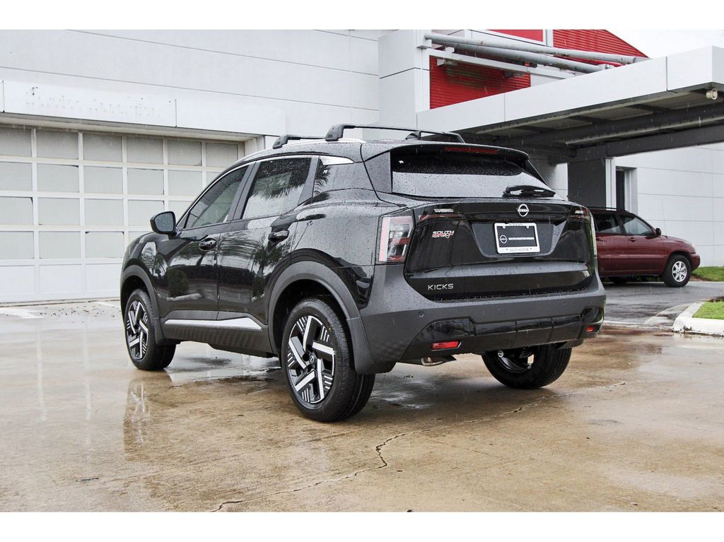 2026 Nissan Kicks SV - 2