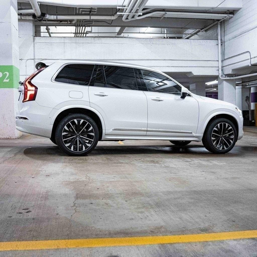 2026 Volvo XC90 Ultra - Photo 9