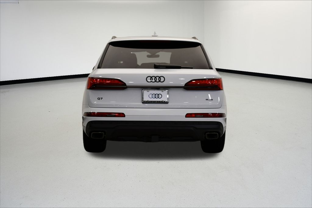 Thumbnail: 2026 Audi Q7 - 4