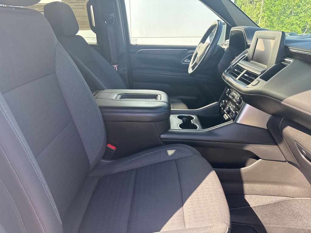 2023 Chevrolet Suburban 2WD LS