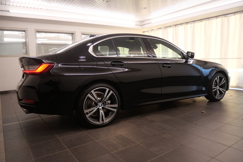 2024 BMW 3 Series 330i 7