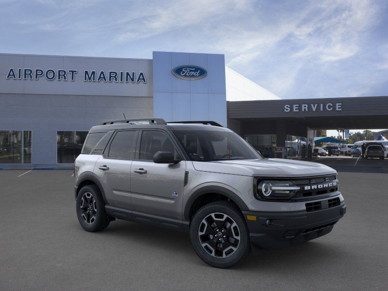 2024 Ford Bronco Sport Outer Banks 8