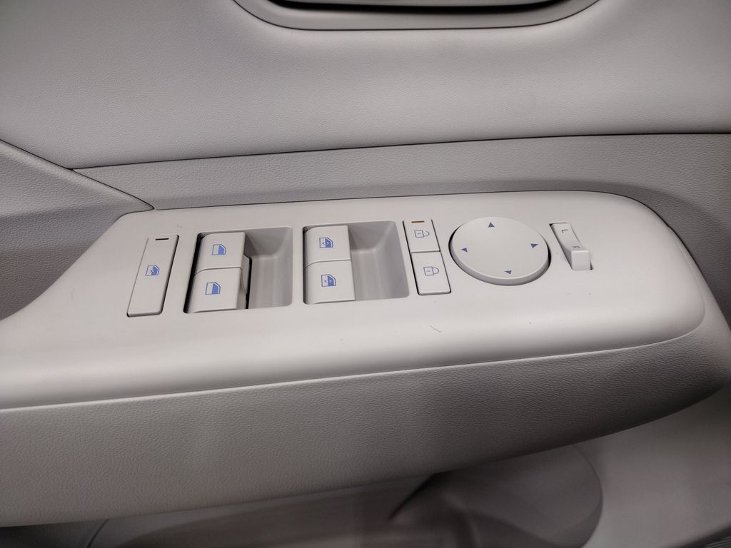 2026 Hyundai Kona SEL