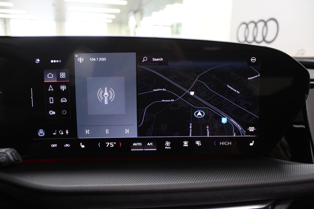 Thumbnail: 2025 Audi SQ5 - 19