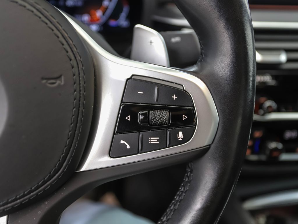 Thumbnail: 2023 BMW 5 Series - 13