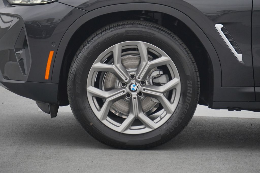 Thumbnail: 2025 BMW X4 - 5
