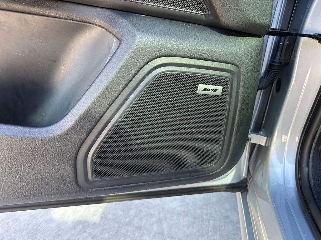 Thumbnail: 2023 Porsche Macan - 23