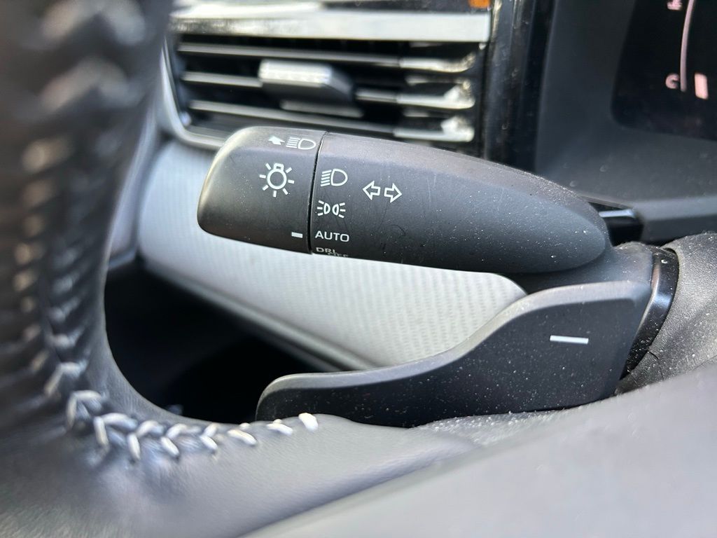 Thumbnail: 2025 Toyota Camry - 22