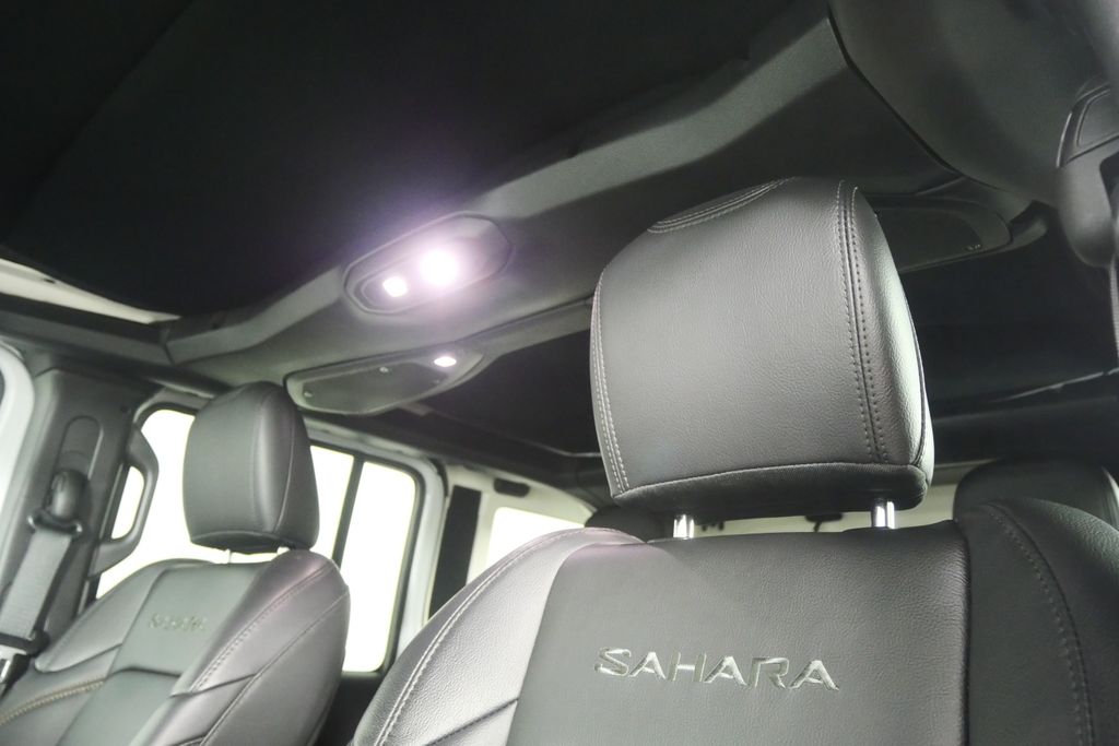 Thumbnail: 2024 Jeep Wrangler - 11