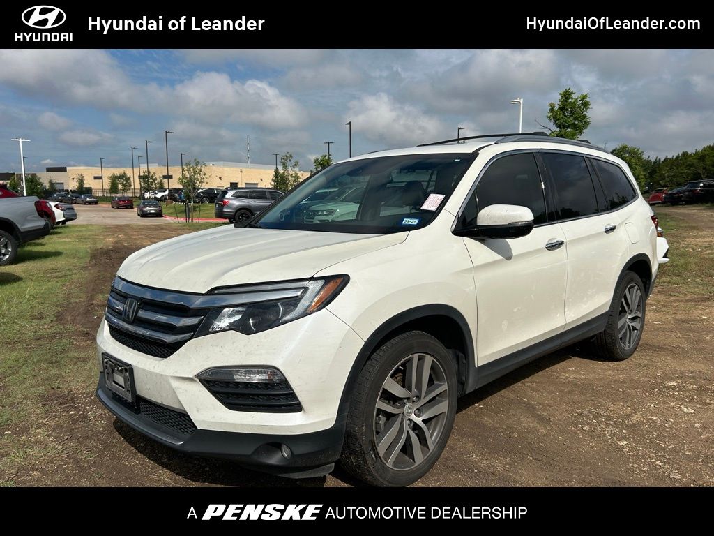 2018 Honda Pilot Touring Hero Image