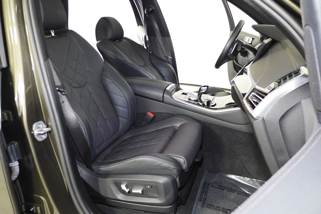 Thumbnail: 2023 BMW X5 - 18