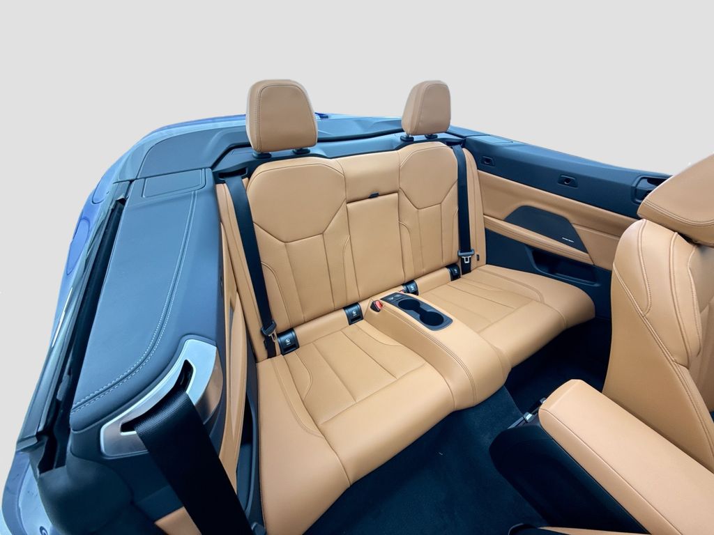 Thumbnail: 2027 BMW 4 Series - 19