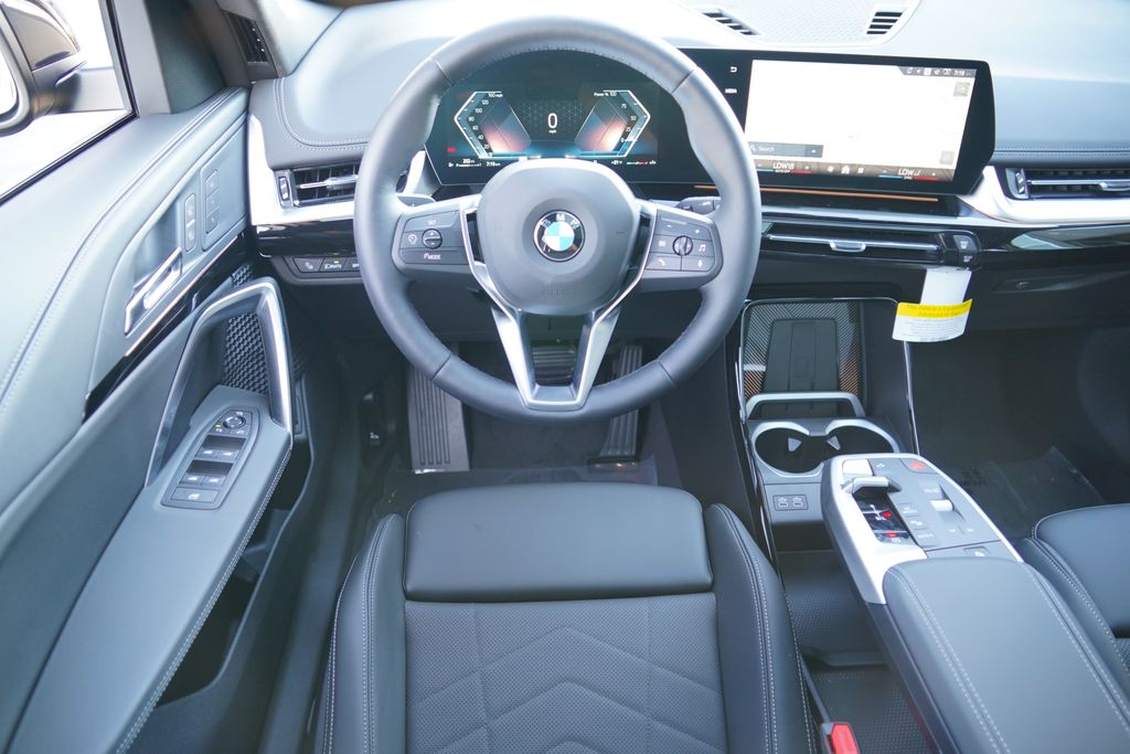 Thumbnail: 2027 BMW X1 - 22