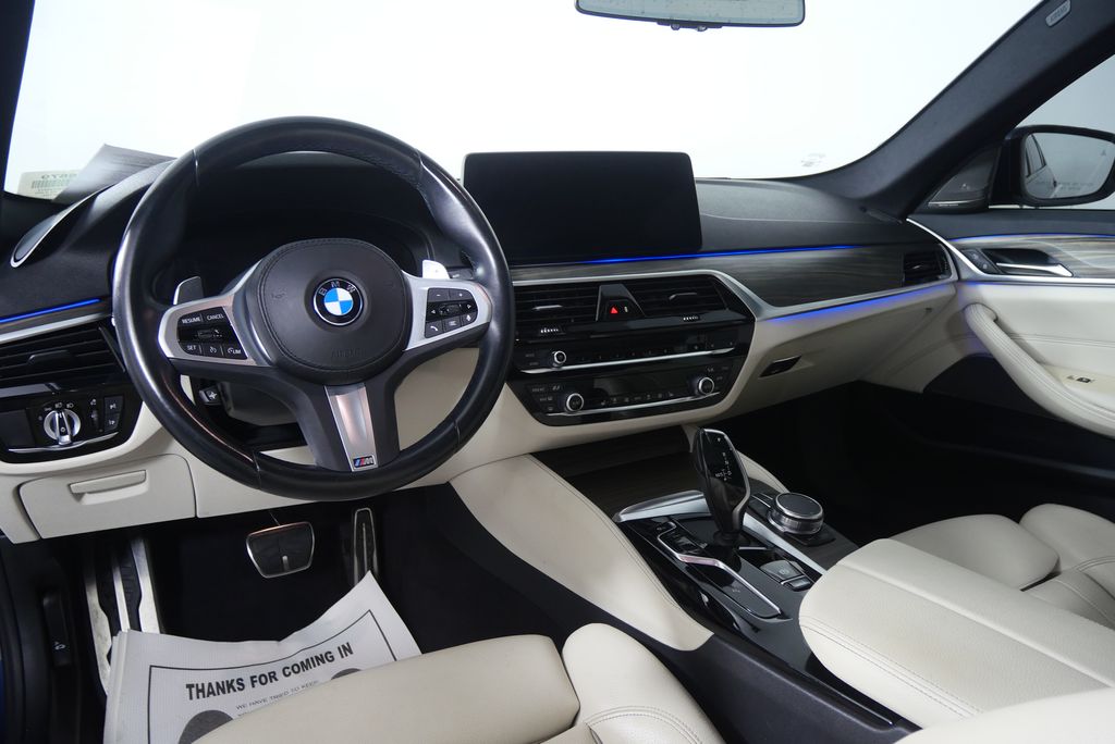 Thumbnail: 2023 BMW 5 Series - 20