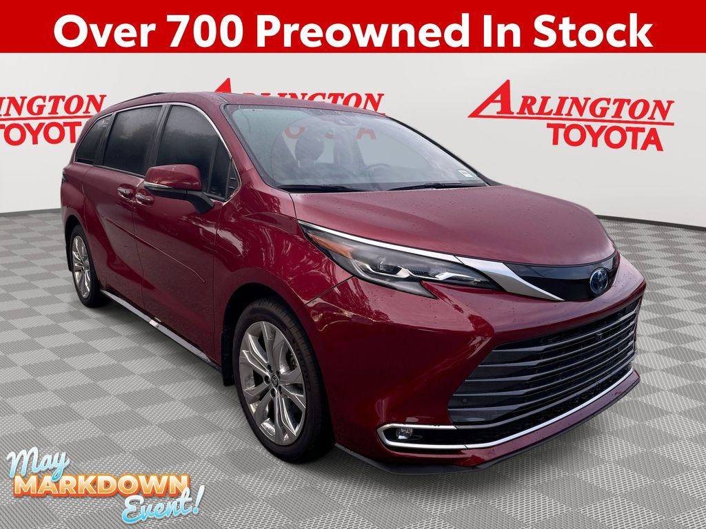 2024 Toyota Sienna Platinum 7-Passenger Hybrid FWD's photo