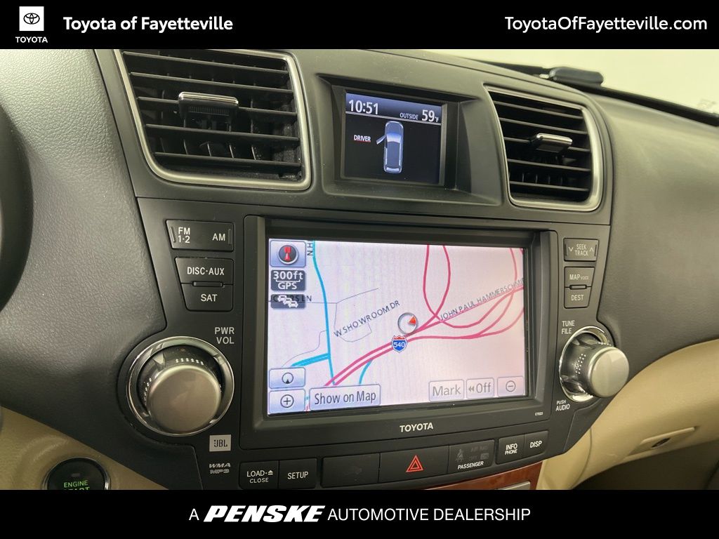 Thumbnail: 2012 Toyota Highlander - 32