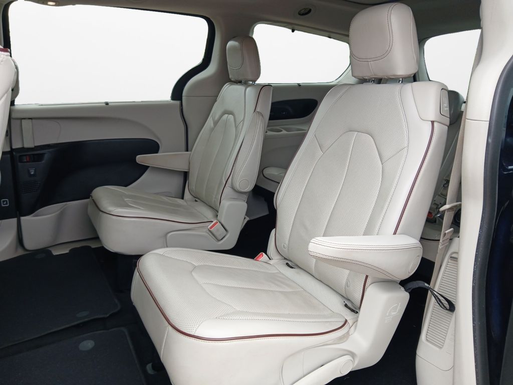Used Car 2018 Chrysler Pacifica  Limited For Sale Under $15,000 In Austin, Texas