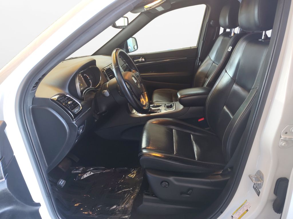 Used Car 2021 Jeep Grand Cherokee  80th Anniversary Edition For Sale Under $25,000 In Austin, Texas