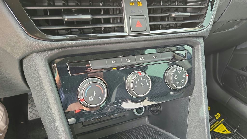 2026 Volkswagen Taos