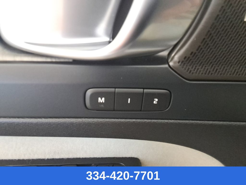 used 2023 Volvo XC40 car, priced at $29,397