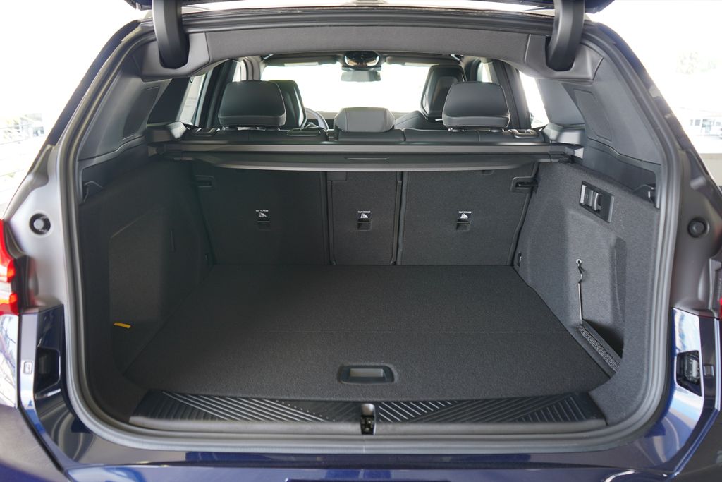 Thumbnail: 2026 BMW X3 - 21