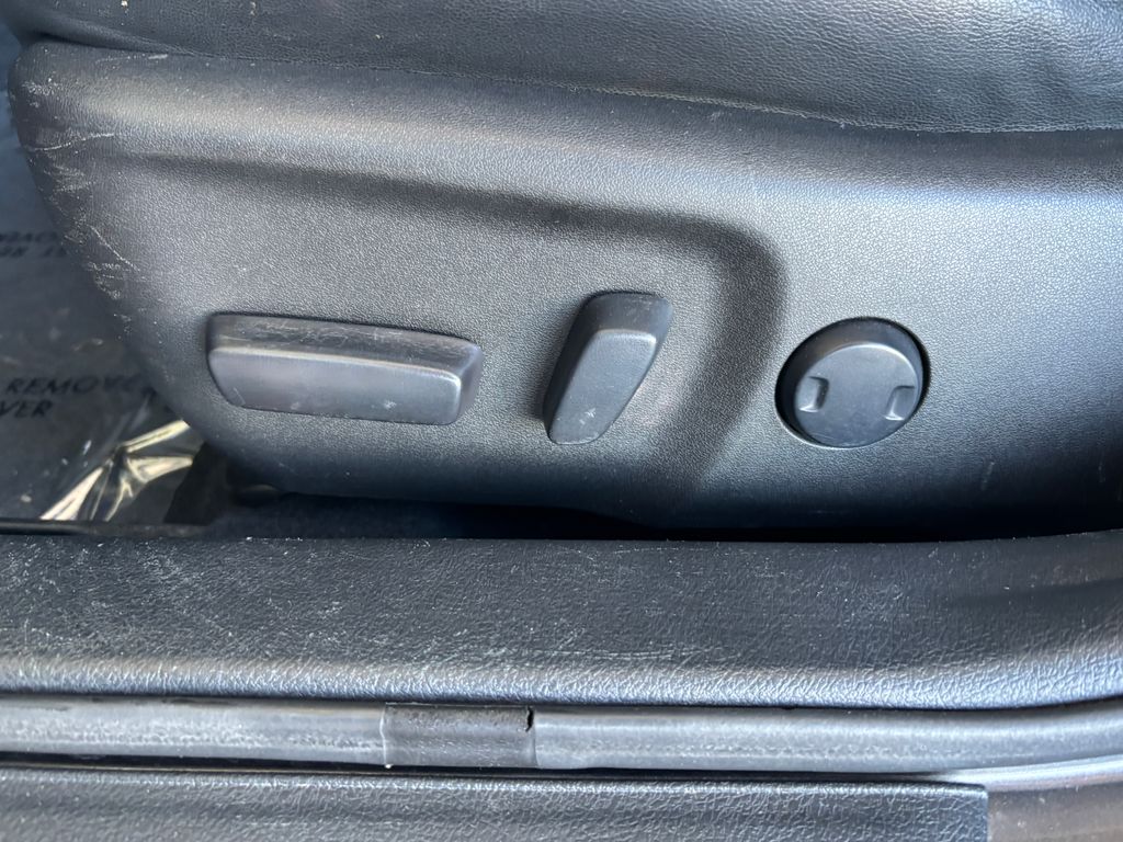 Thumbnail: 2016 Toyota Camry - 22