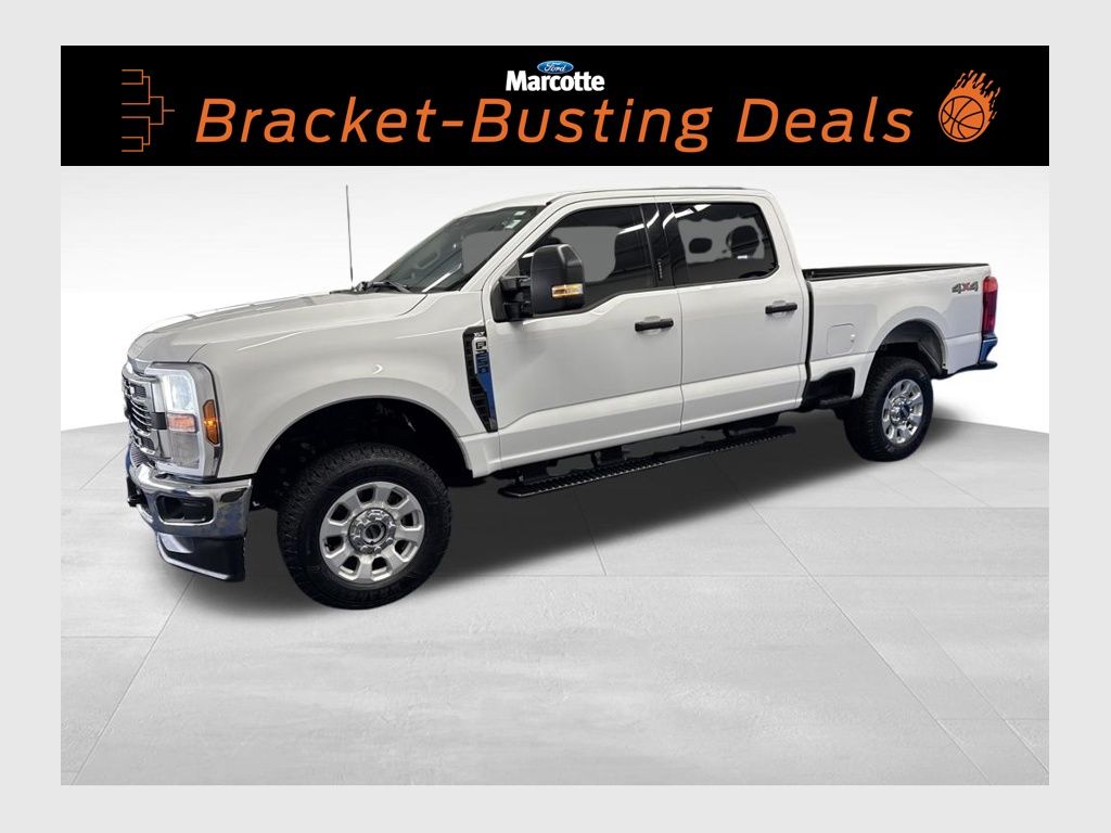 Oxford White 2024 Ford F-250 Super Duty XLT SuperCab 4WD Pickup Truck Four-Wheel Drive Automatic