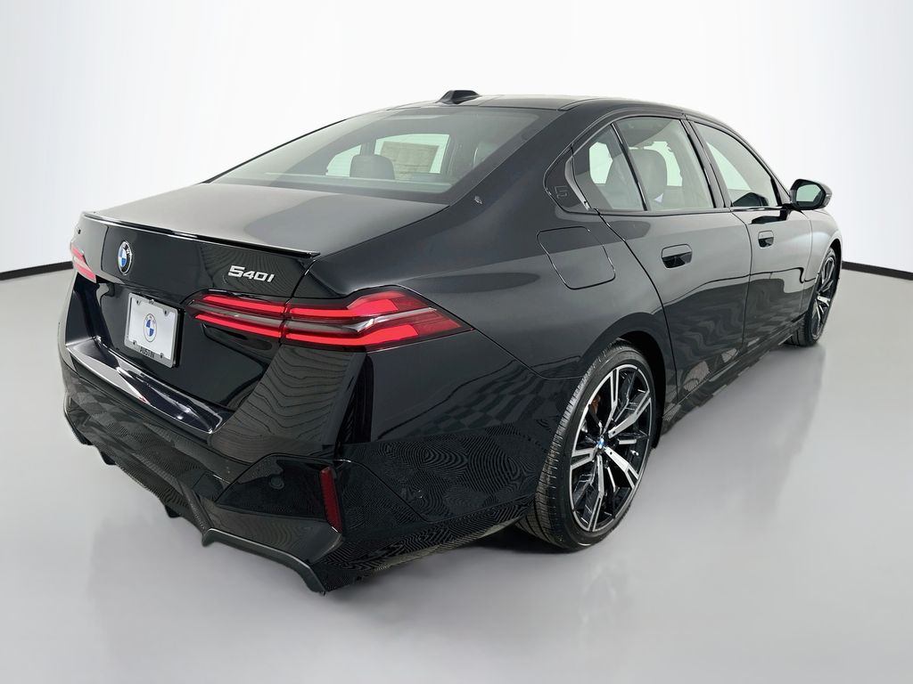 Thumbnail: 2027 BMW 5 Series - 5