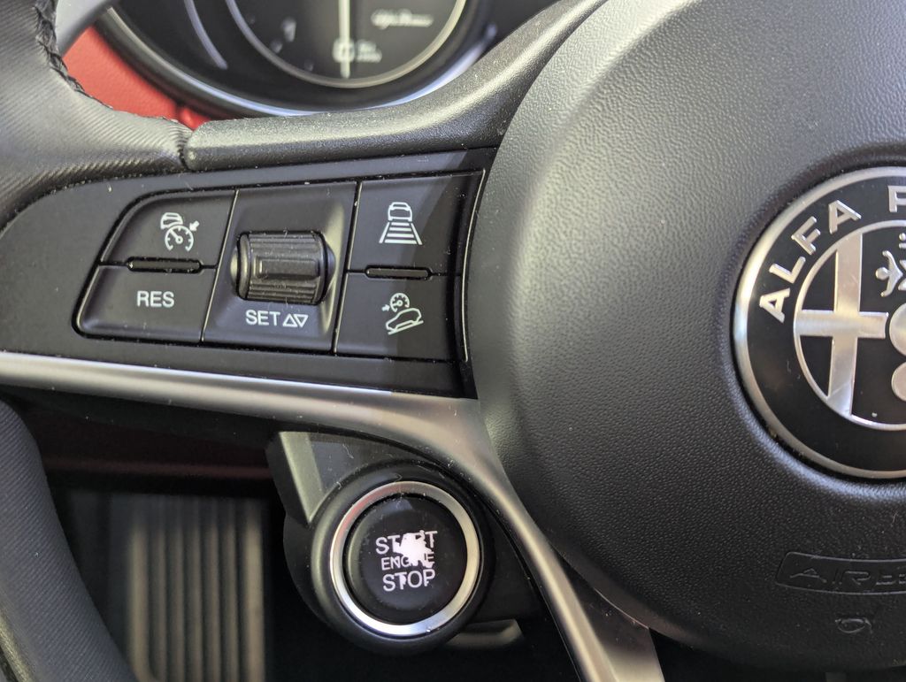 2018 Alfa Rosso Alfa Romeo Stelvio Base AWD SUV