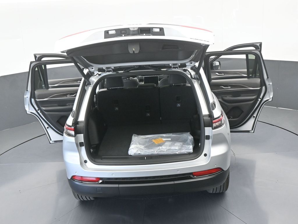 New 2025 Silver Zynith Jeep Limited image 63