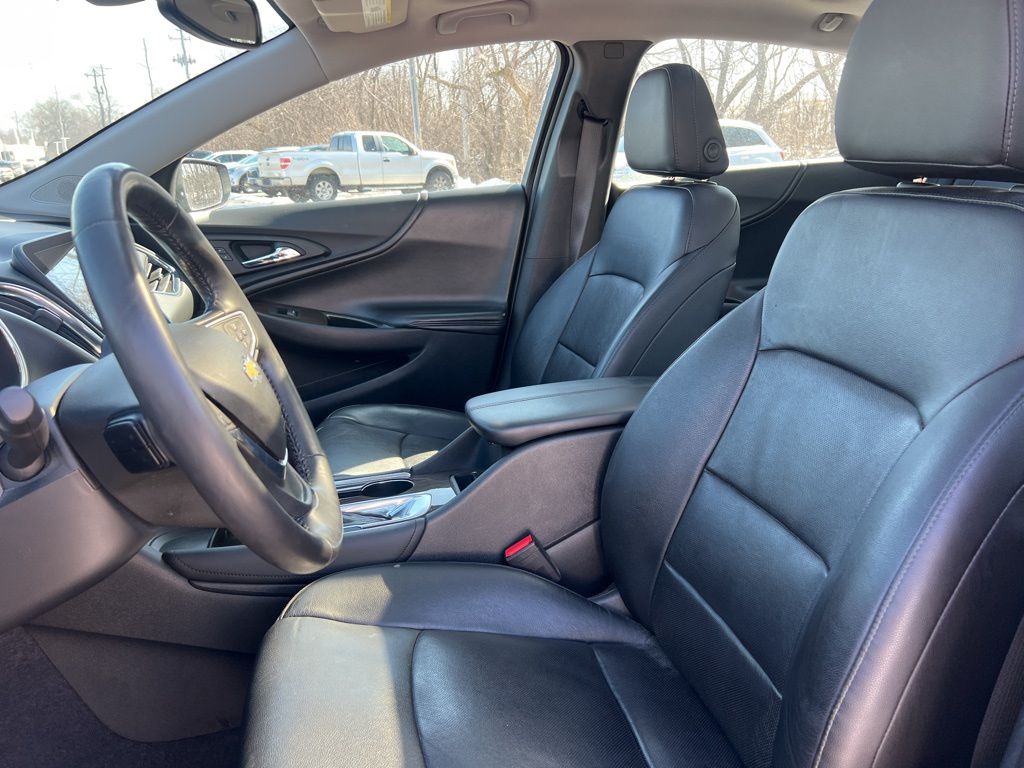 Used 2017 Chevrolet Malibu Premier with VIN 1G1ZH5SX8HF213285 for sale in Glendale, WI