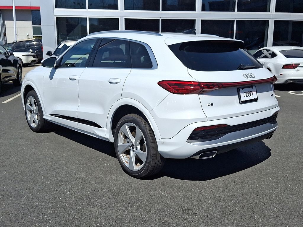 Thumbnail: 2026 Audi Q5 - 4