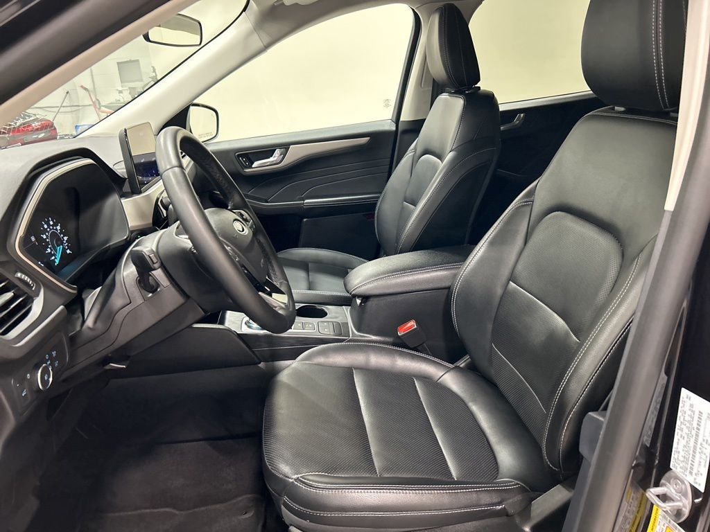 used 2022 Ford Escape car, priced at $22,456