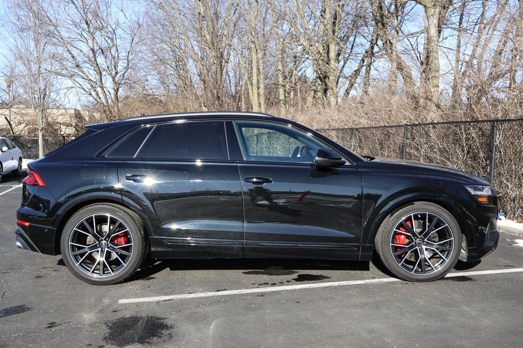 2023 Audi SQ8 Premium Plus 9