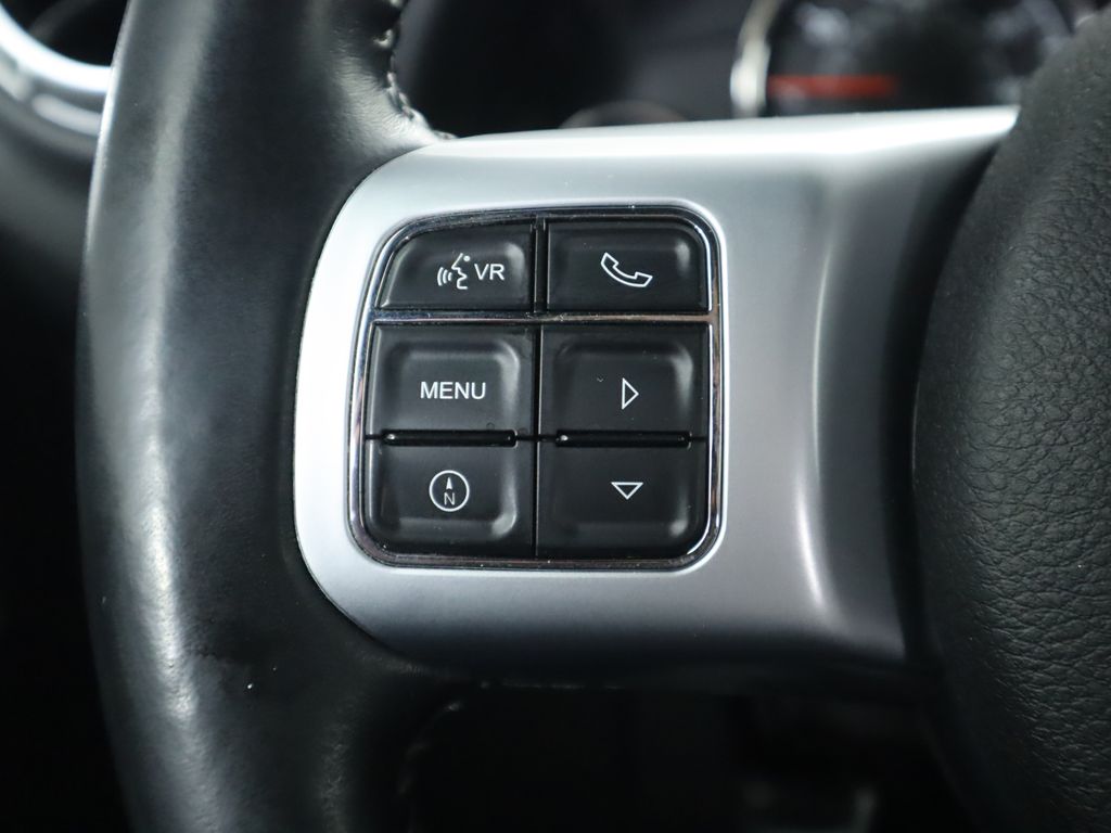 Thumbnail: 2015 Jeep Wrangler - 11