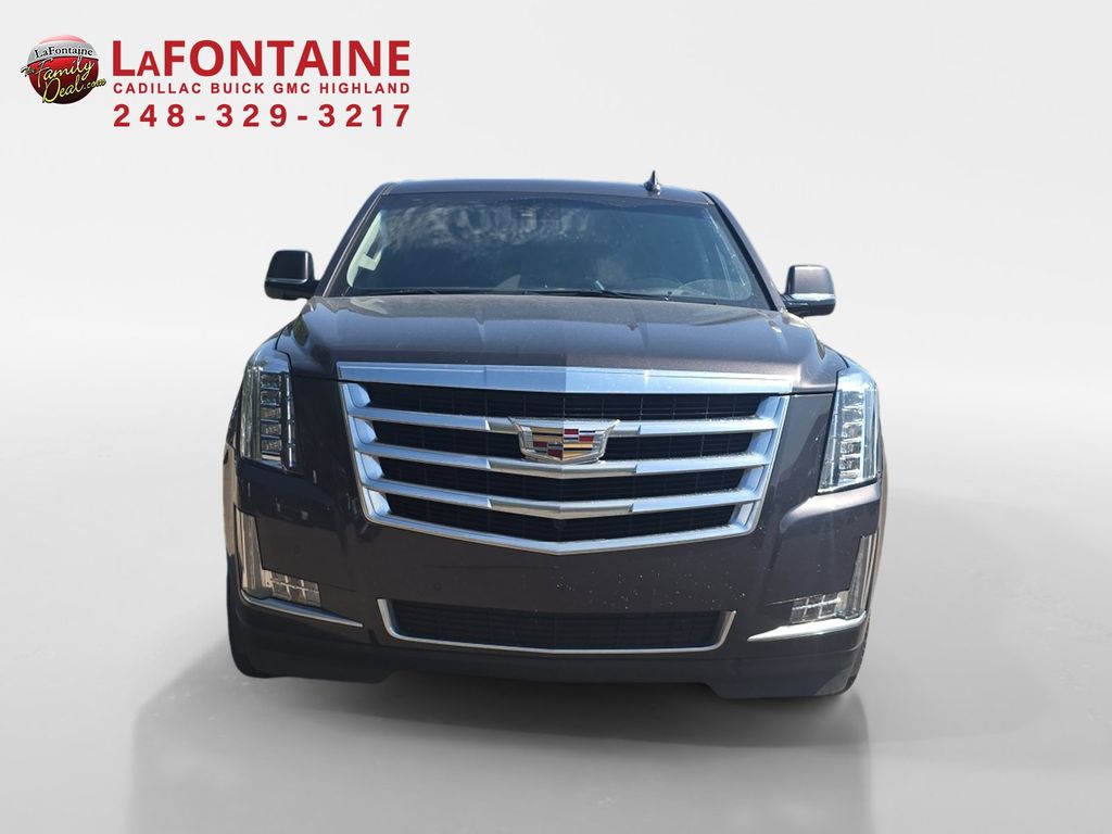 2015 Cadillac Escalade Luxury 2