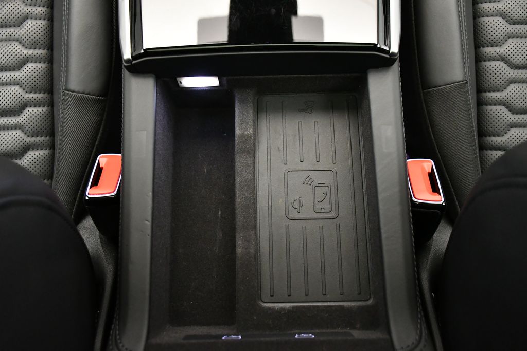 Thumbnail: 2024 Audi RS 6 - 29