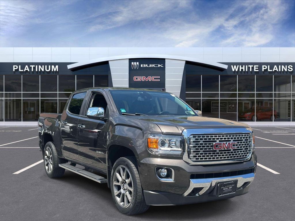 Smokey Quartz Metallic 2019 GMC Canyon Pickup Truck Four-Wheel Drive 8-Speed Automatic