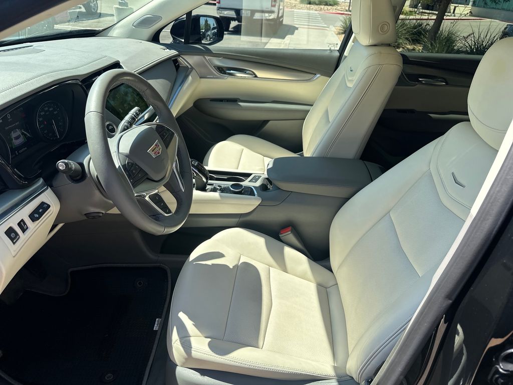 Used Car 2023 Cadillac Xt5  Premium Luxury For Sale Under $35,000 In Austin, Texas