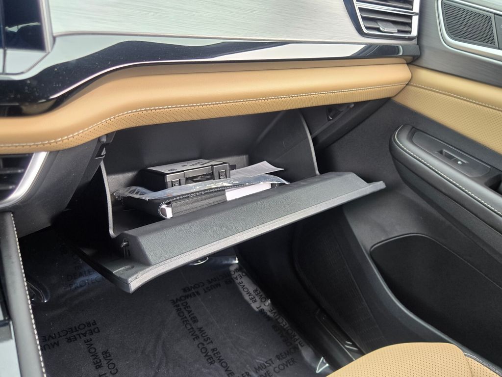 2024 Volkswagen Atlas - $27,000