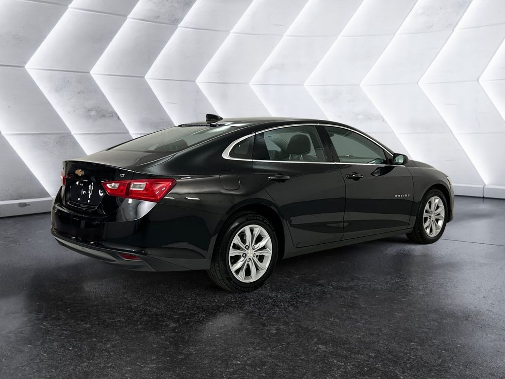 Used 2023 Black Chevrolet LT image 4