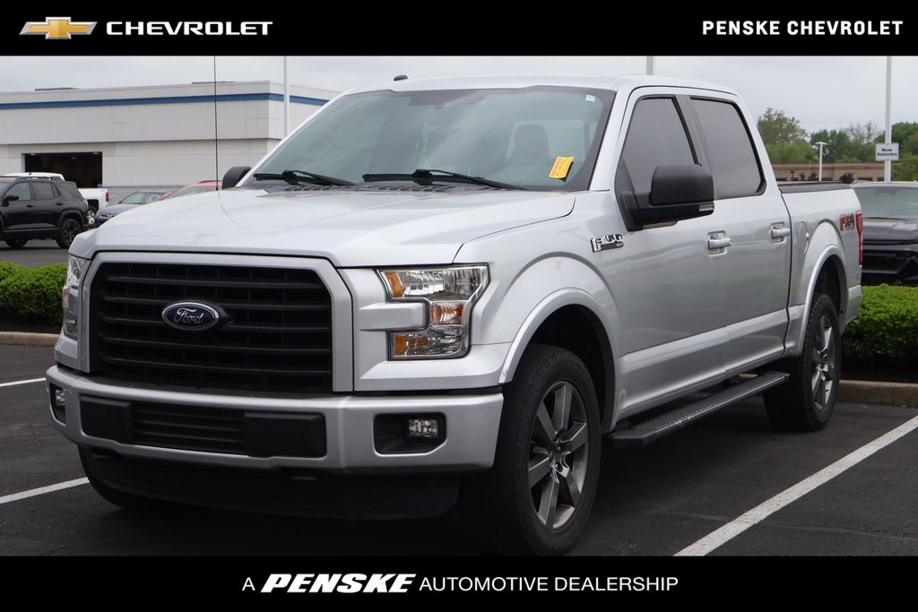 2016 Ford F-150 XLT Hero Image