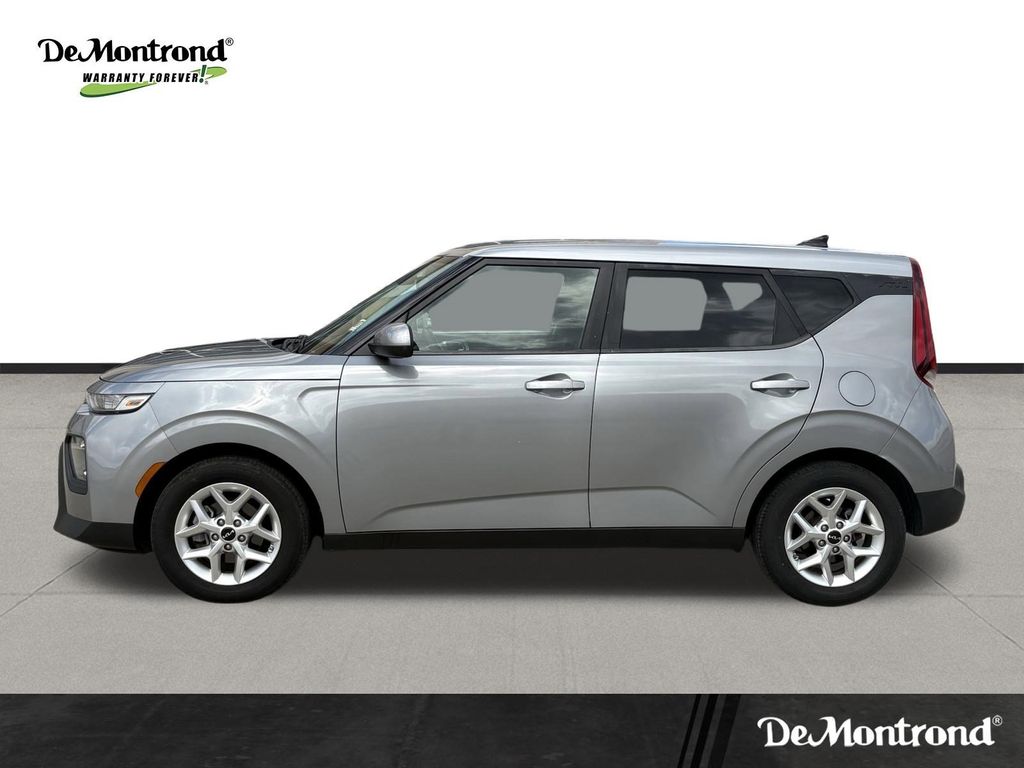 Used 2022 Steel Gray Kia LX image 8