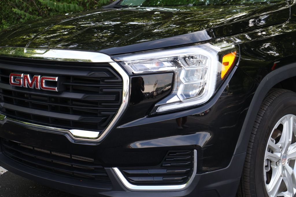 Thumbnail: 2023 GMC Terrain - 3