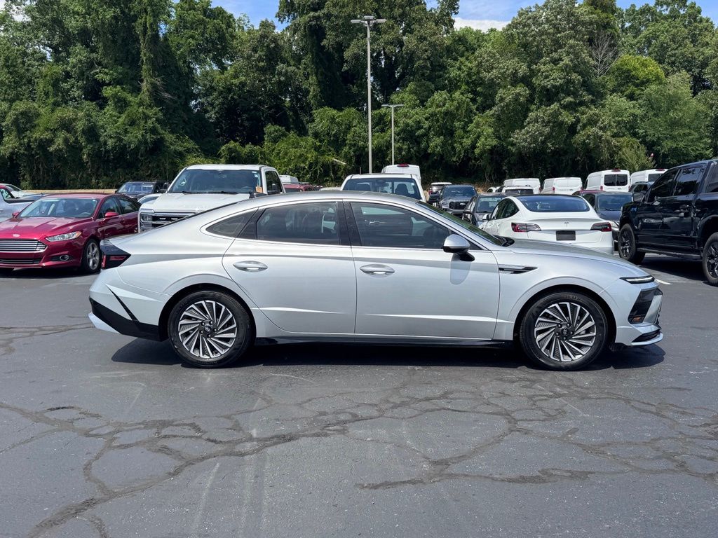 HyundaiSonata Hybrid4