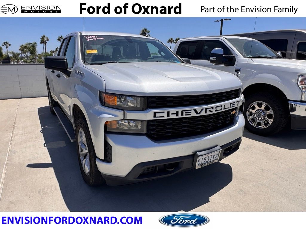 Silver Ice Metallic 2020 Chevrolet Silverado 1500 Pickup Truck 4X2 8-Speed Automatic