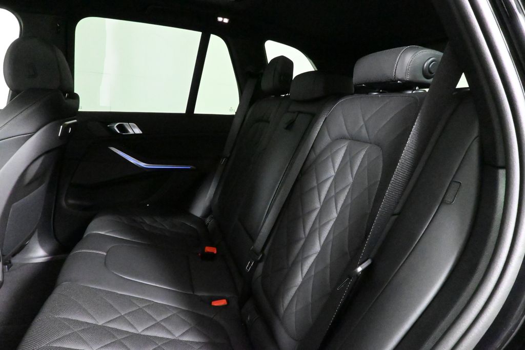 Thumbnail: 2026 BMW X5 - 4