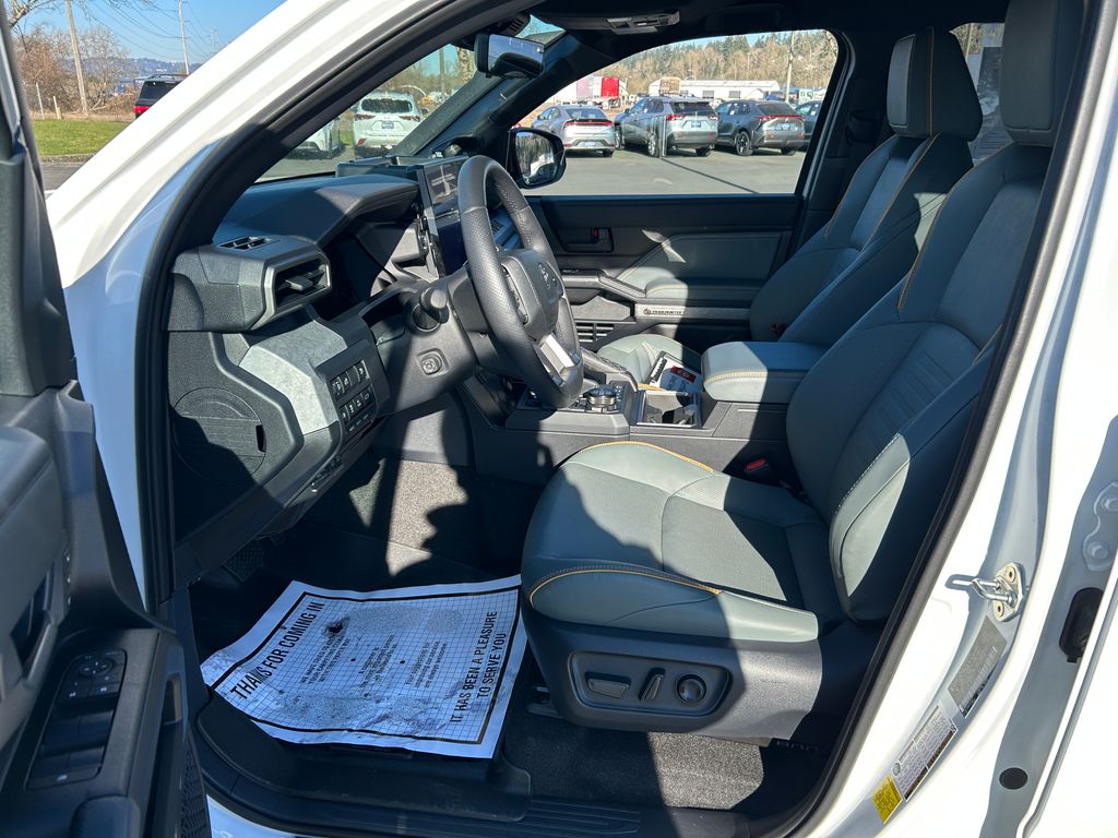 2025 Toyota 4Runner i-FORCE MAX Hybrid Trailhunter